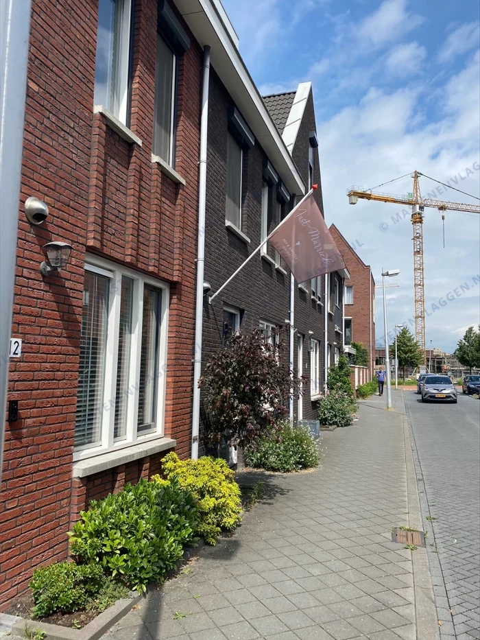 Huwelijksvlag: Just Married + Namen
